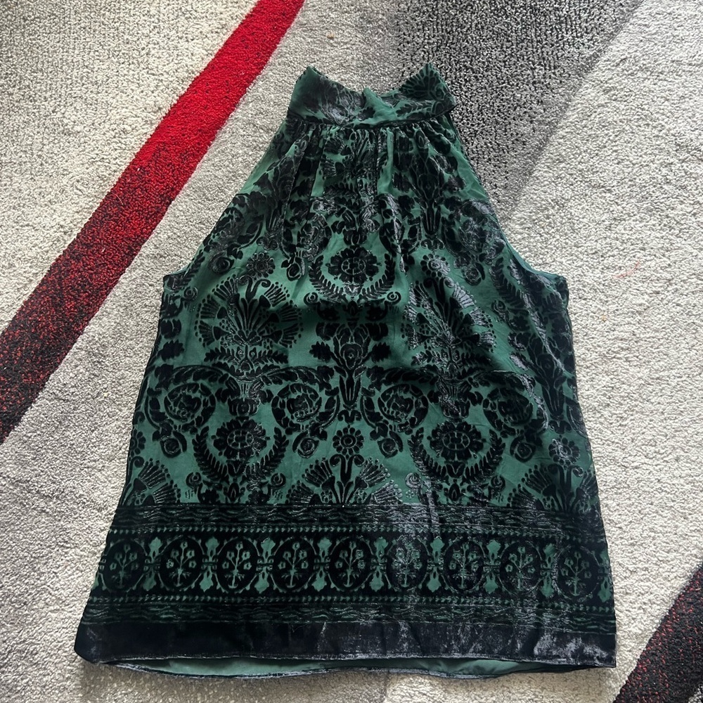 Max Studio Emerald Black Velvet Neck Tie Top